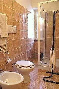 Re Di Hotel